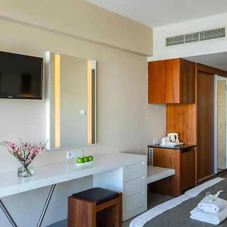 Melissi & Hotel 4*