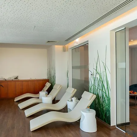 Melissi & Hotel 4*