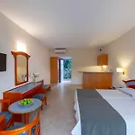 Melissi & Hotel 4*